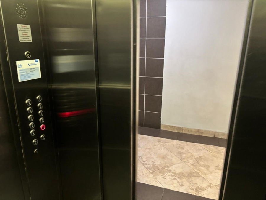 To Let 1 Bedroom Property for Rent in Salt River Western Cape